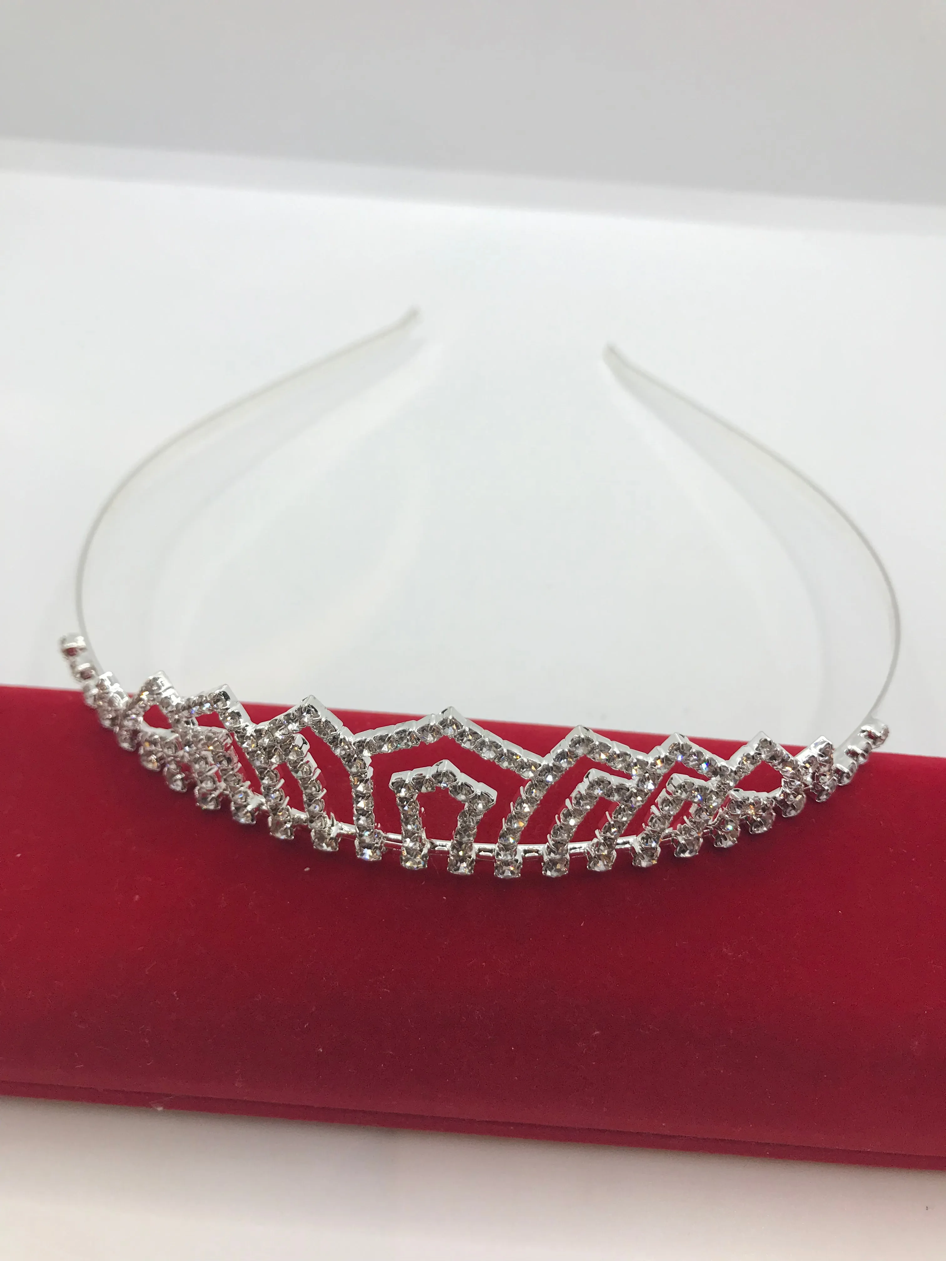 Fashion tiara