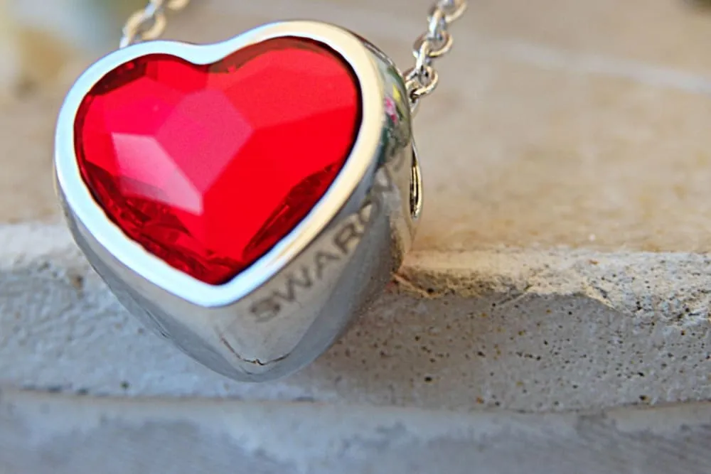 Red heart necklace
