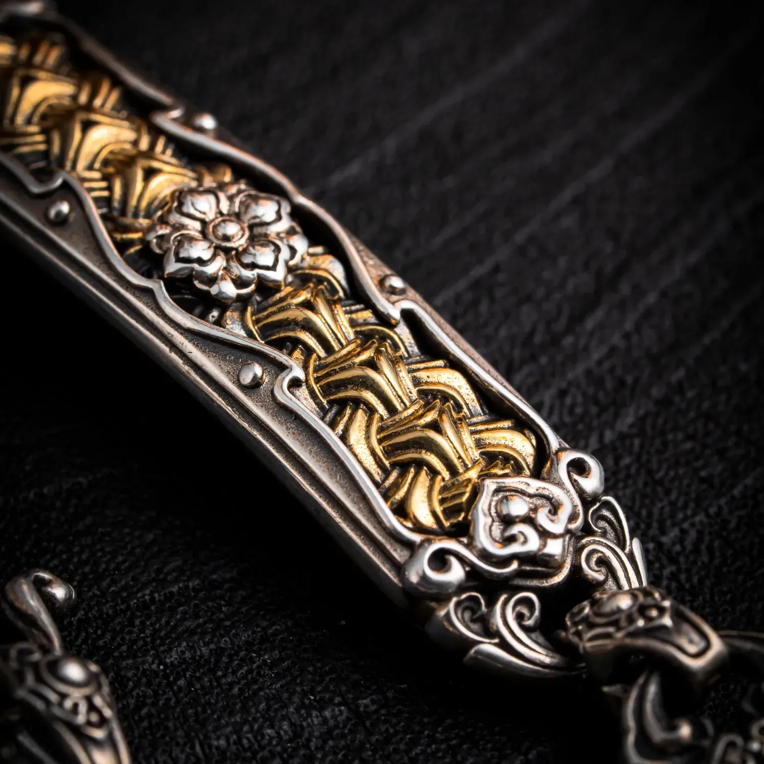 Shanwen Armor Bracelet
